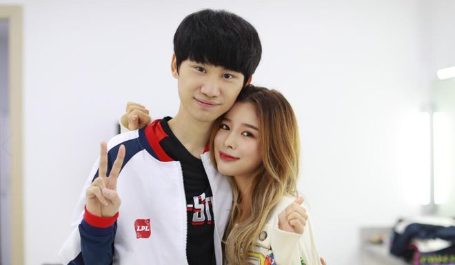 足球意大利名将宣布退役，时代落幕